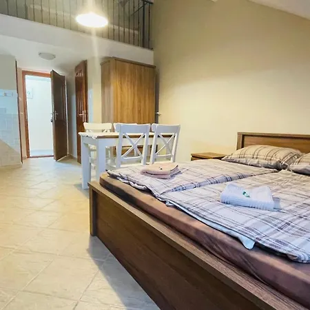 Marcell Apartman Gyula Exterior foto