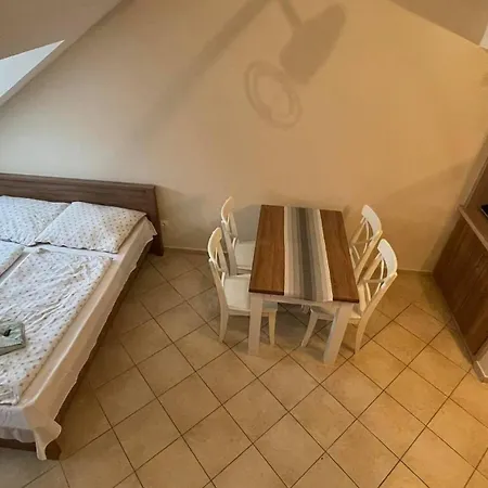 Marcell Apartman Gyula Exterior foto